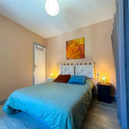 Maison De Bourg Pres Du Chateau Holiday home Polignac (Haute-Loire)